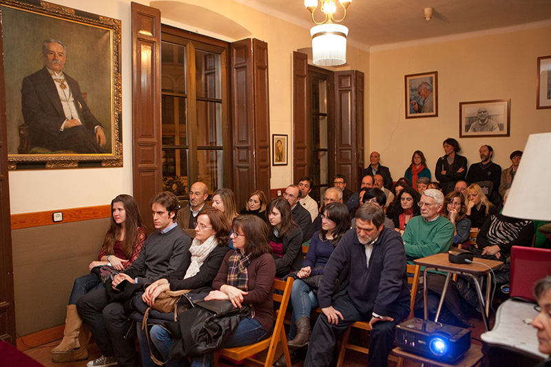 Acto de homenaje a J.L.Testa;