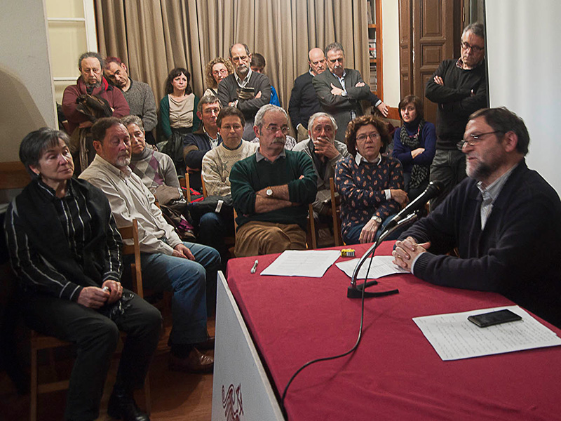 Acto de homenaje a J.L.Testa;